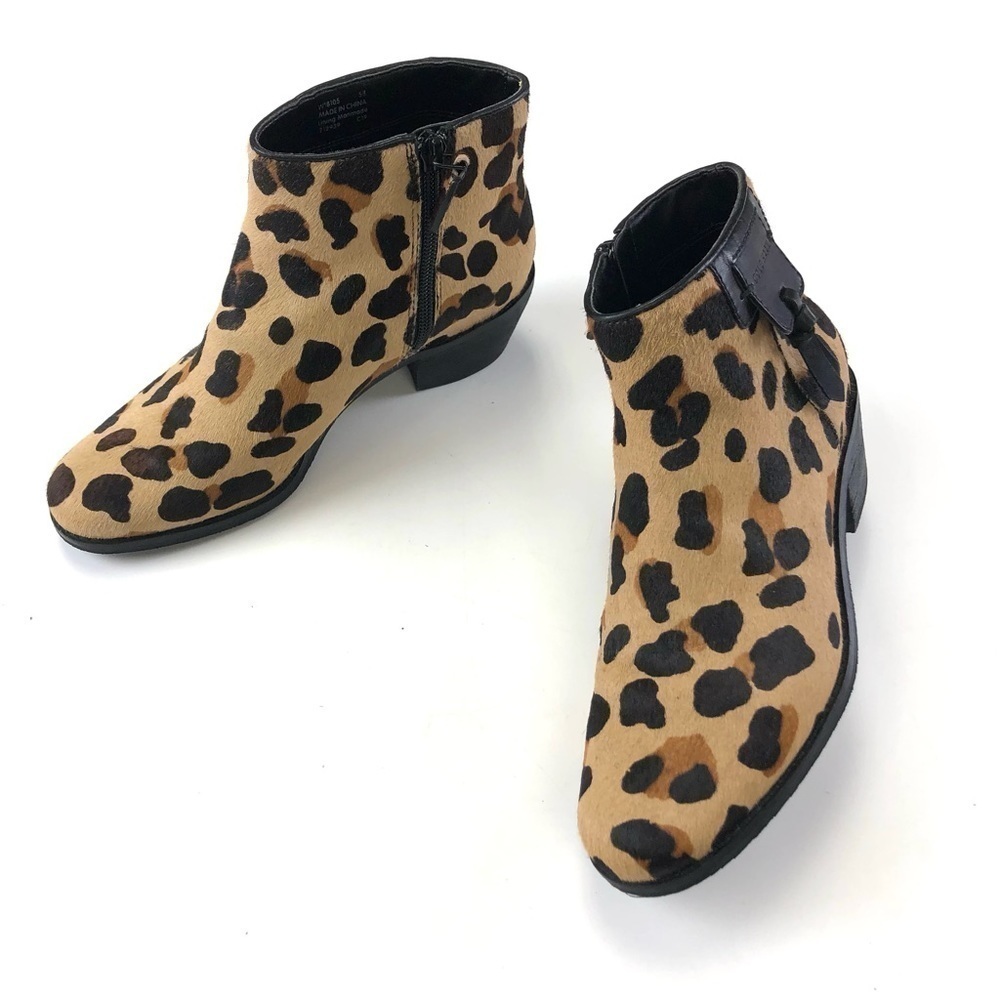 Cole Haan leopard print pony low boot Size 5B